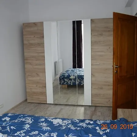 Cube Năvodari
